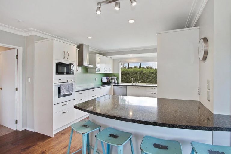 Photo of property in 27 Stella Drive, Clarks Beach, 2122