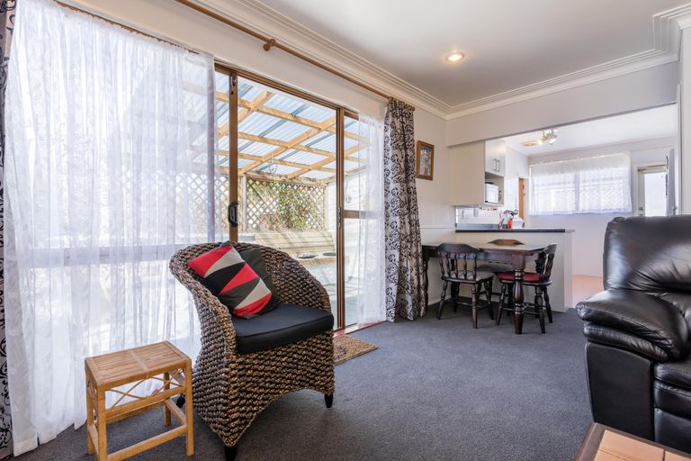 Photo of property in 4/1 Akehurst Avenue, New Lynn, Auckland, 0600