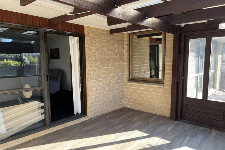 Photo of property in 11 Dunster Street, Burnside, Christchurch, 8053