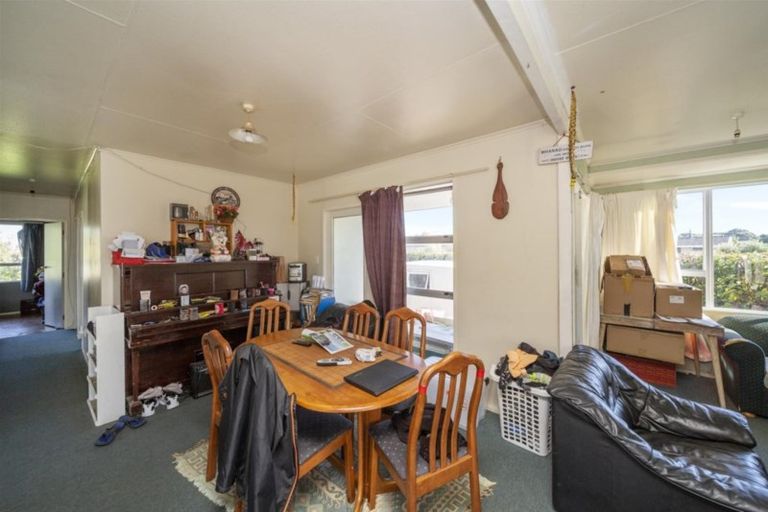 Photo of property in 13 Hughson Place, Opunake, 4616