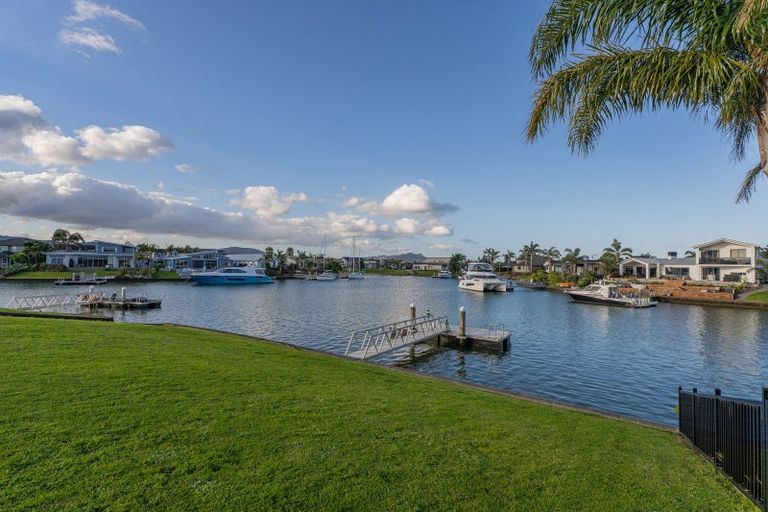 Photo of property in 32 Arawa Lane, Whitianga, 3510