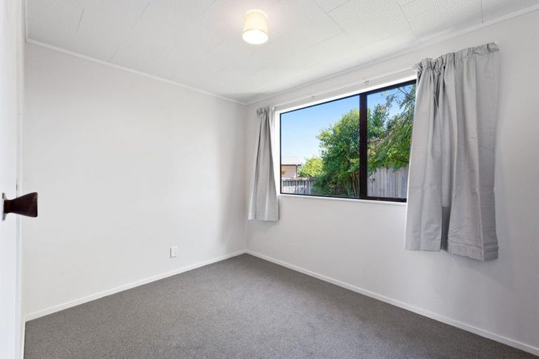 Photo of property in 12 Rossiter Avenue, Waiuku, 2123