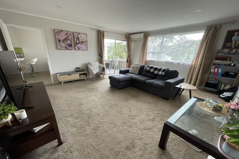 Photo of property in 24 Onedin Place, Titirangi, Auckland, 0604