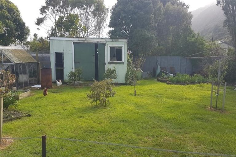 Photo of property in 7 Greenfield Street, Hector, 7822