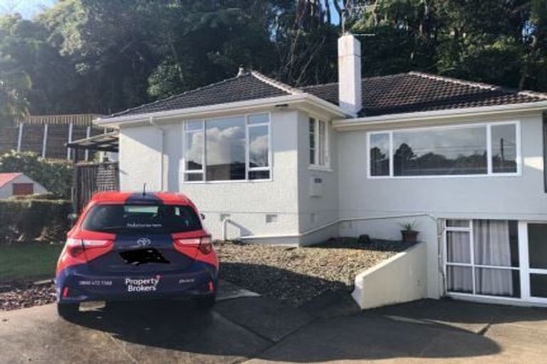 Photo of property in 23a Awanui Street, Merrilands, New Plymouth, 4312