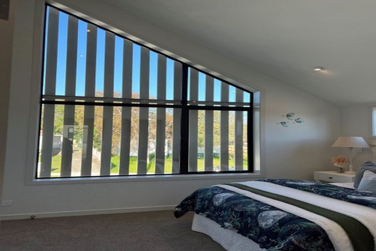 Photo of property in 11b Rangeview Road, Sunnyvale, Auckland, 0612