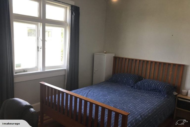 Photo of property in 6a Arawa Street, New Lynn, Auckland, 0600