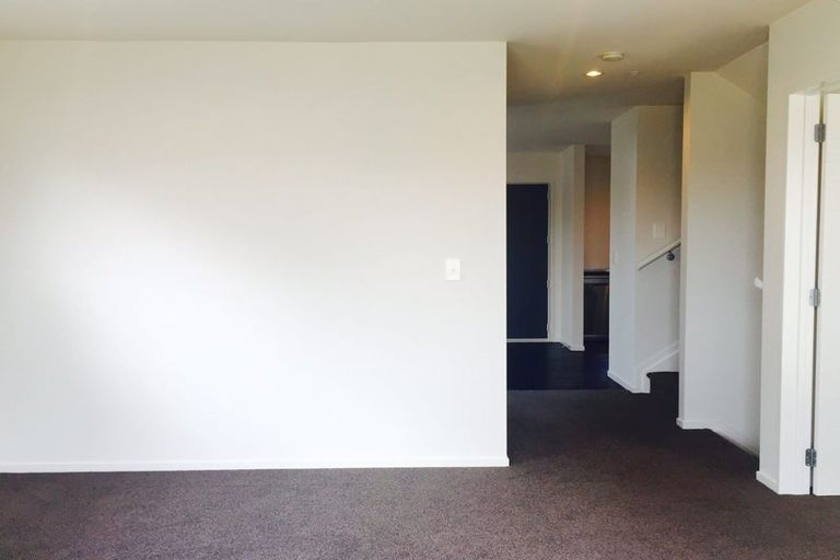 Photo of property in 53 Seymour Road, Sunnyvale, Auckland, 0612