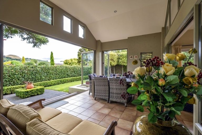 Photo of property in 1b Neeve Place, Taradale, Napier, 4112