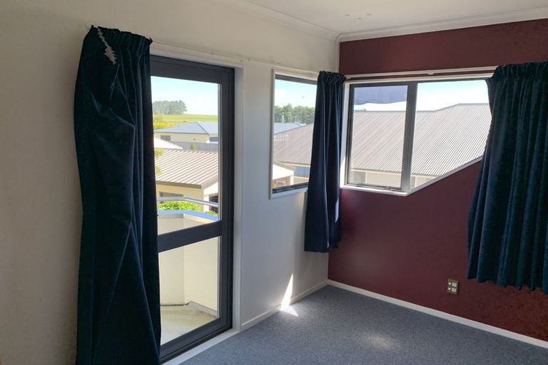 Photo of property in 11 Mcilwaine Place, Marton, 4710