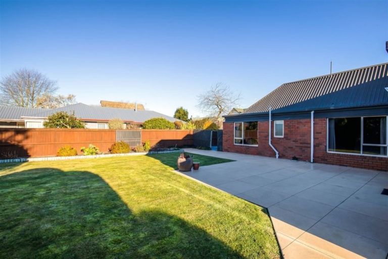 Photo of property in 14 Clotilda Place, Bishopdale, Christchurch, 8053