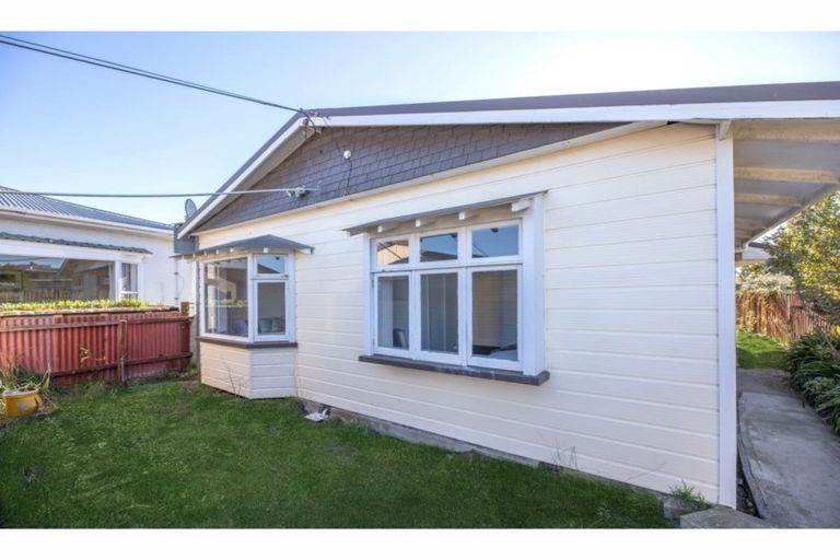 Photo of property in 22 Tovey Street, New Brighton, Christchurch, 8061
