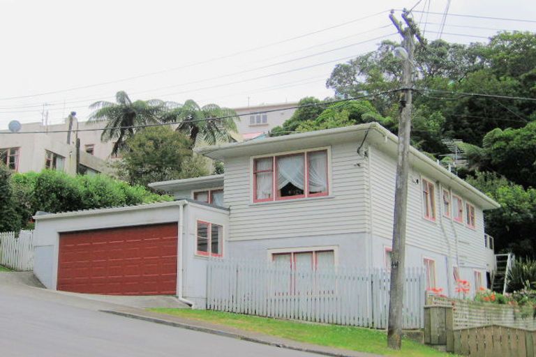 Photo of property in 28 Krull Street, Vogeltown, Wellington, 6021