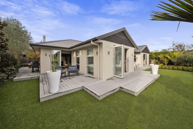 Photo of property in 5/31 Links Drive, Waiwhakaiho, New Plymouth, 4312