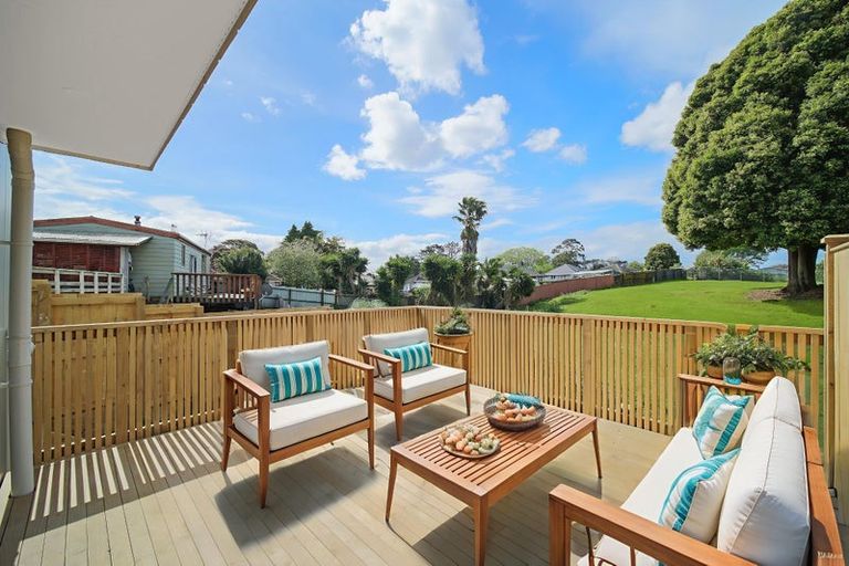 Photo of property in 8/17 Julian Place, Otara, Auckland, 2023
