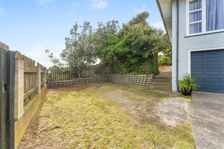 Photo of property in 6 Tainui Street, Castlecliff, Whanganui, 4501