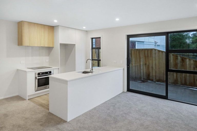 Photo of property in 1/92 Oxford Terrace, Epuni, Lower Hutt, 5011