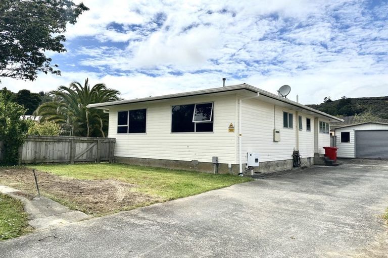 Photo of property in 88 Norana Road, Timberlea, Upper Hutt, 5018