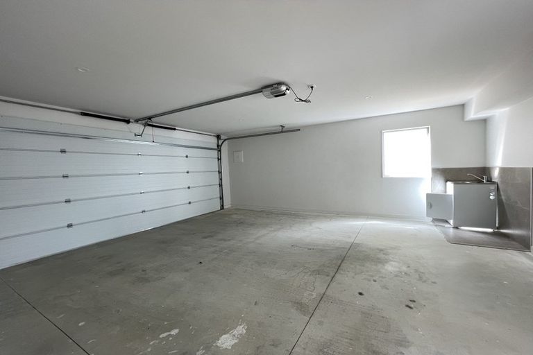 Photo of property in 26a Bruce Road, Glenfield, Auckland, 0629