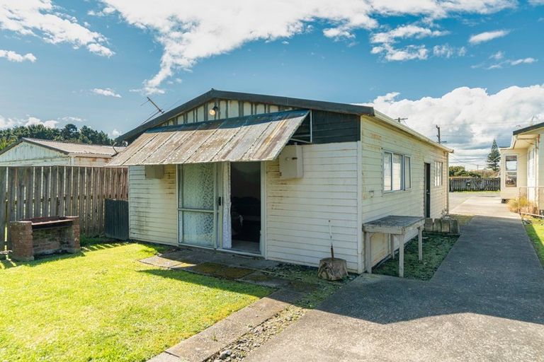 Photo of property in 45 Rangiuru Road, Otaki Beach, Otaki, 5512