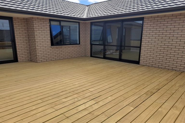 Photo of property in 14 Peacock Place, Pokeno, 2402