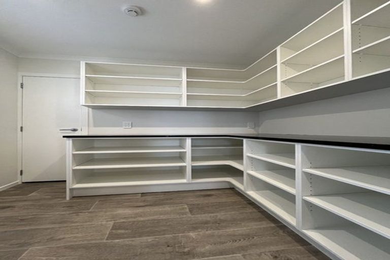 Photo of property in 21 Waitaria Terrace, Aotea, Porirua, 5024