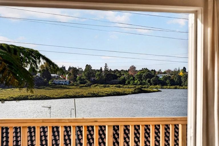 Photo of property in 2/36 Koromiko Street, New Lynn, Auckland, 0600