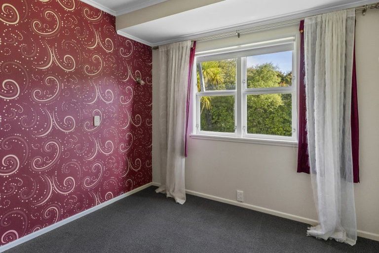 Photo of property in 18 Scenic Heights, Acacia Bay, Taupo, 3330
