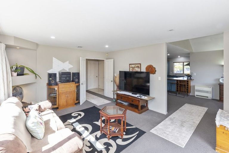 Photo of property in 56 Blue Gum Place, New Brighton, Christchurch, 8083