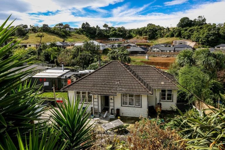 Photo of property in 35 Glenpark Avenue, Frankleigh Park, New Plymouth, 4310