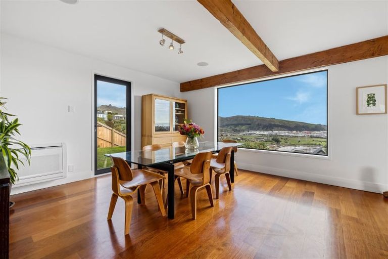 Photo of property in 92 Cannon Hill Crescent, Mount Pleasant, Christchurch, 8081