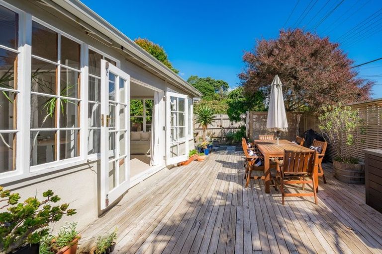 Photo of property in 99a Ruapehu Street, Paraparaumu, 5032