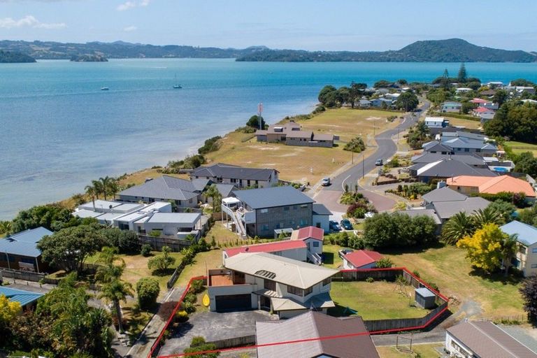 Photo of property in 36 Manaia View Road, One Tree Point, 0118
