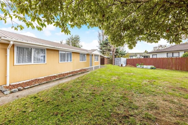 Photo of property in 8 Dosina Place, Flat Bush, Auckland, 2023