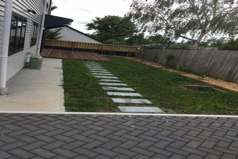 Photo of property in 62 Woodglen Road, Glen Eden, Auckland, 0602