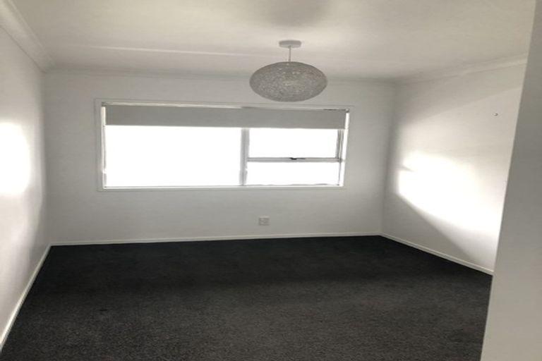Photo of property in 3 West Harbour Drive, West Harbour, Auckland, 0618