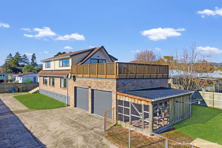 Photo of property in 50c Robinson Avenue, Holdens Bay, Rotorua, 3010