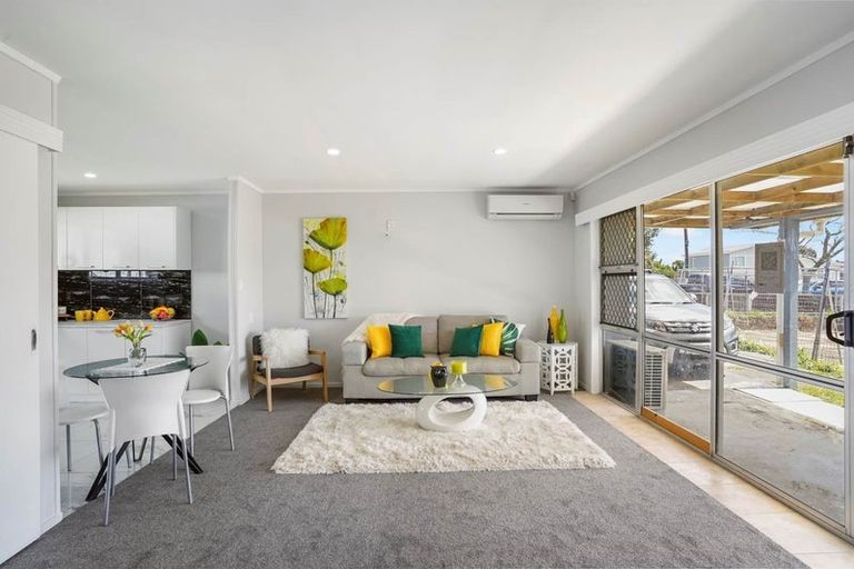 Photo of property in 1/42 Kenderdine Road, Papatoetoe, Auckland, 2025