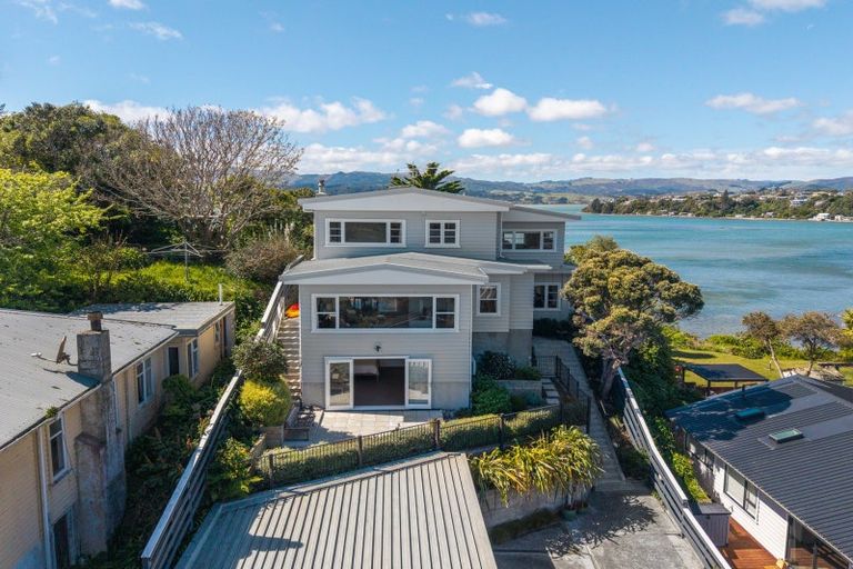 Photo of property in 68a Mana Esplanade, Paremata, Porirua, 5026