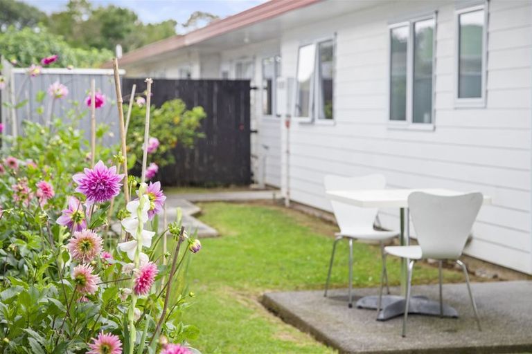 Photo of property in 2 Childs Avenue, Pukekohe, 2120