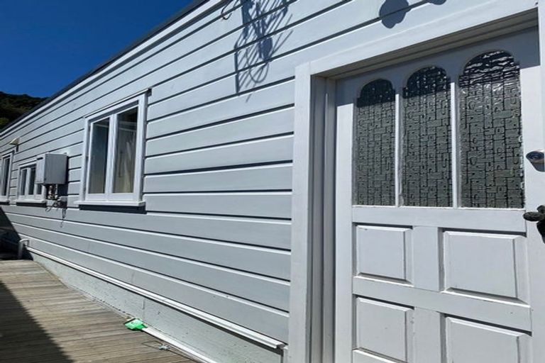 Photo of property in 98 Majoribanks Street, Mount Victoria, Wellington, 6011