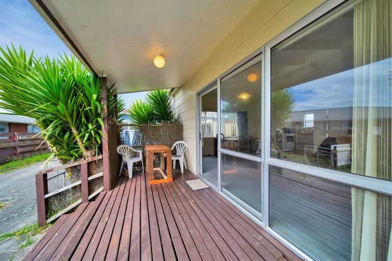 Photo of property in 2/18 Trimble Place, Bell Block, New Plymouth, 4312