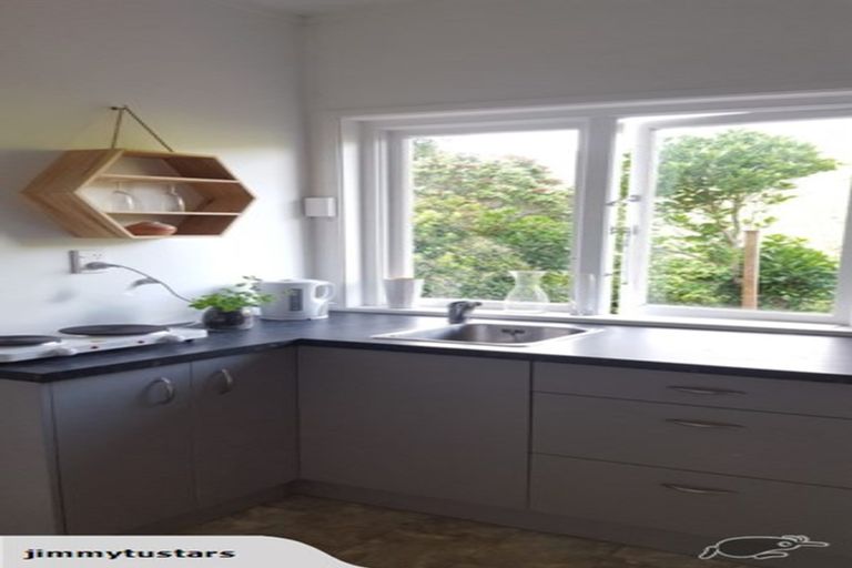 Photo of property in 34 Moana Road, Kelburn, Wellington, 6012