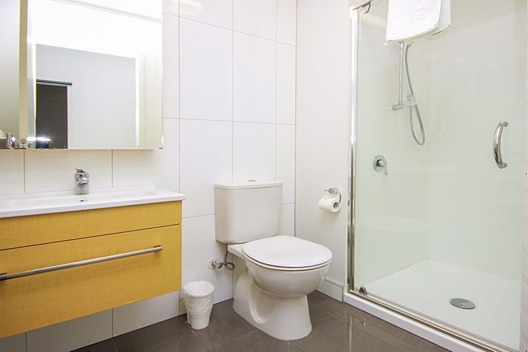 Photo of property in Twin Towers, 811/17 Putney Way, Manukau, Auckland, 2104