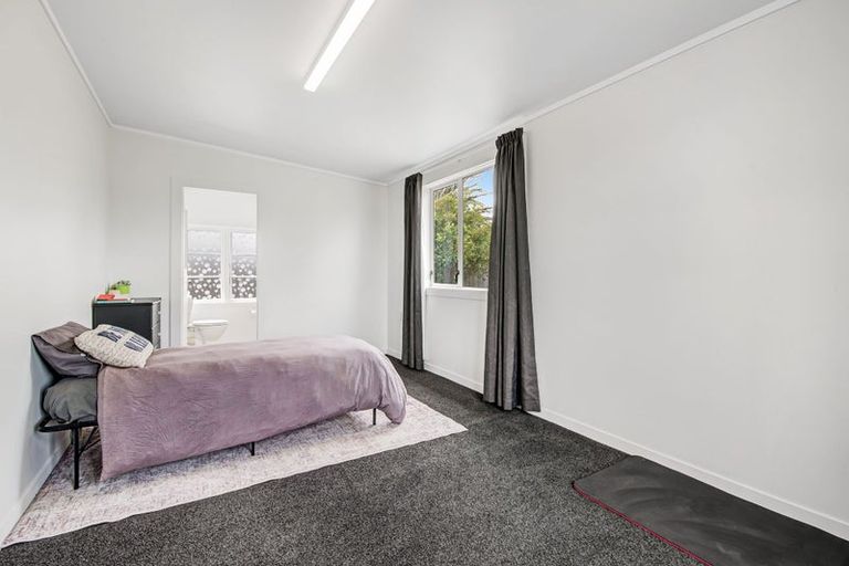 Photo of property in 2 Foster Crescent, Snells Beach, 0920