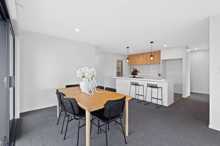 Photo of property in 184 Faringdon Boulevard, Rolleston, 7615