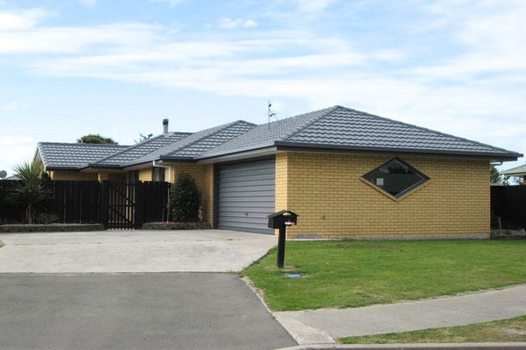 Photo of property in 6 Camleigh Close, Kaiapoi, 7630