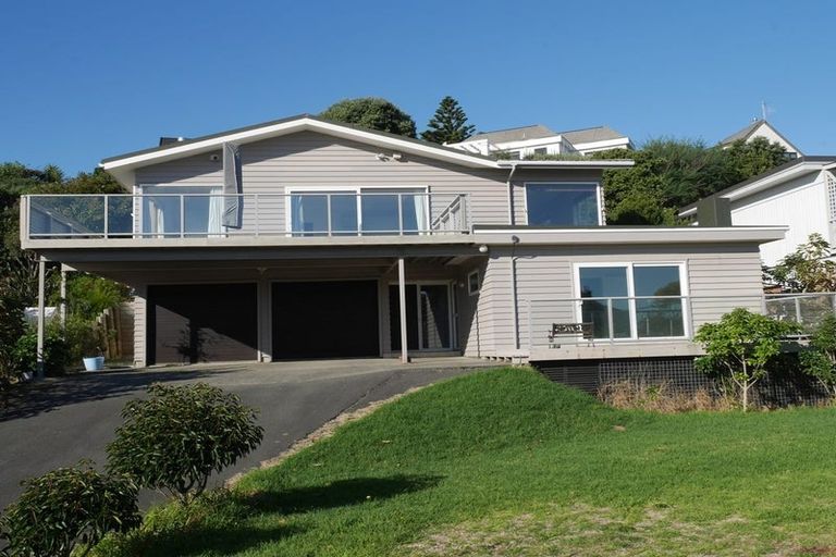 Photo of property in 13 Groves Road, Raumati Beach, Paraparaumu, 5032