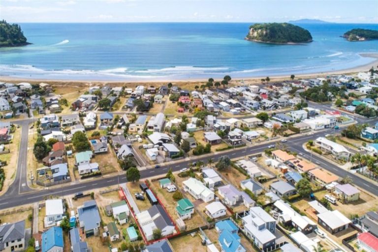 Photo of property in 217 Ocean Road, Whangamata, 3620