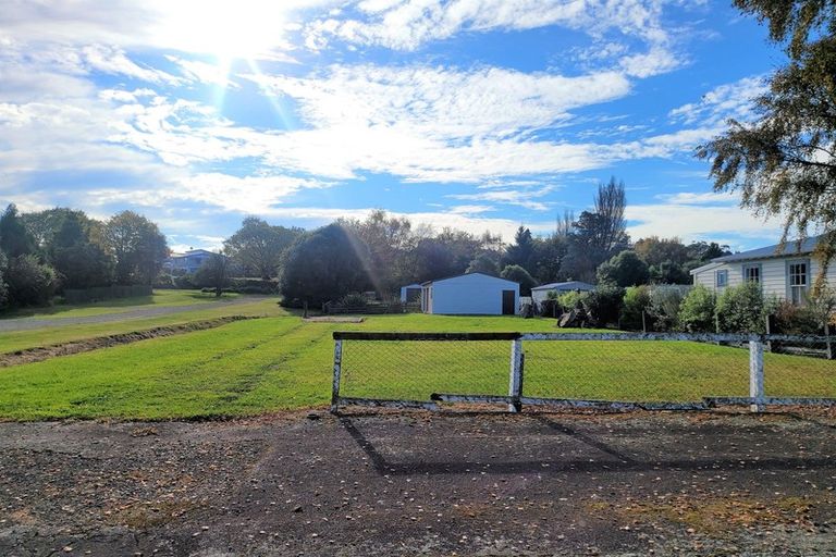 Photo of property in 11 Collett Street, Dannevirke, 4930